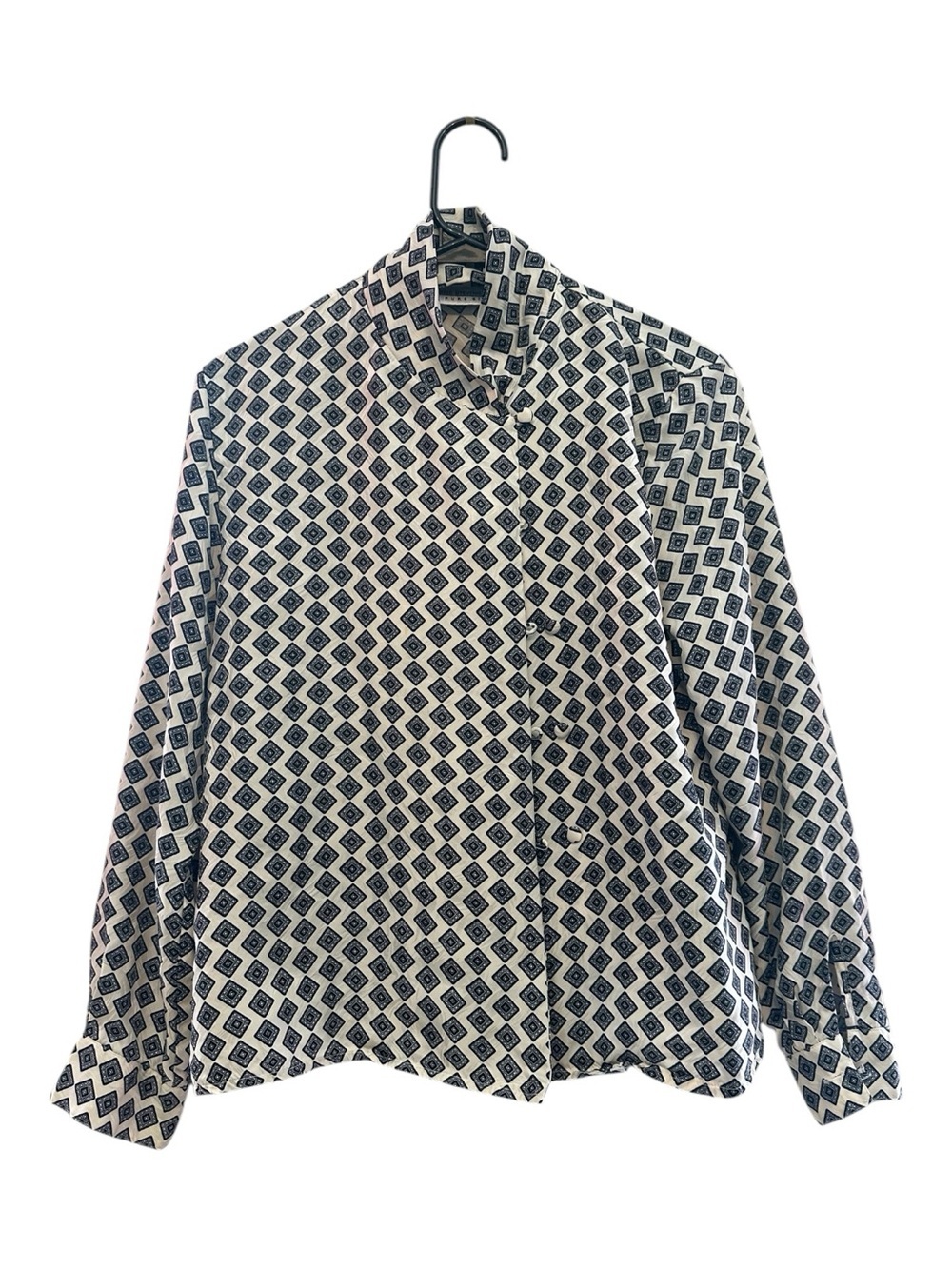 Vintage 90s/Y2K Valerie Stevens White and Black Diamond-Print Button* Blouse 6P